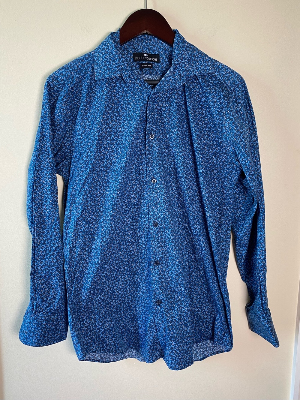 Modern People Men’s Slim Fit Button Down Long Sleeve Collard Shirt Blue Size M